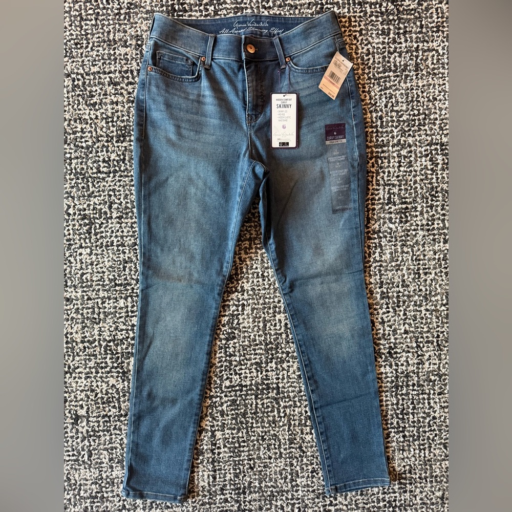 NWT Gloria Vanderbilt Denim Slimming Jeans
